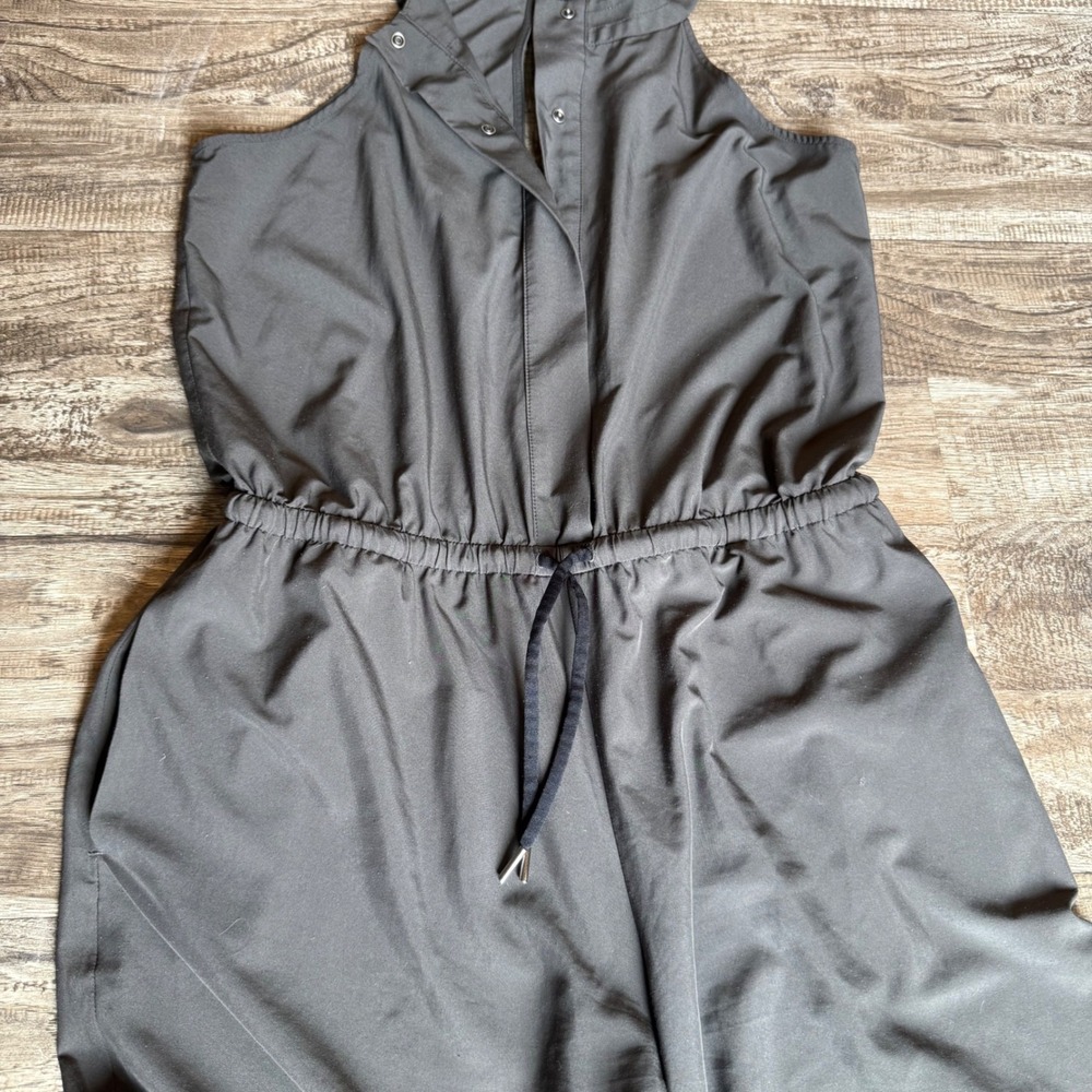 Athleta Mercer Gray Romper Jumpsuit‎ Wide Leg Quick Drying Pockets Size 6 - Picture 3 of 11